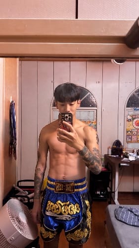 浩浩體育男孩